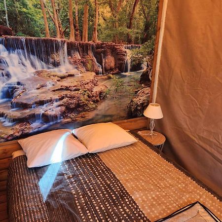 Camping Du Lion Bourg-Saint-Andeol Ngoại thất bức ảnh