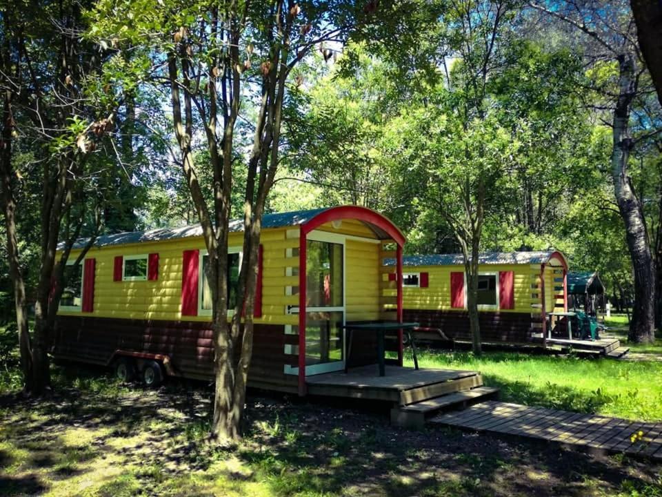 Camping Du Lion Bourg-Saint-Andeol Ngoại thất bức ảnh